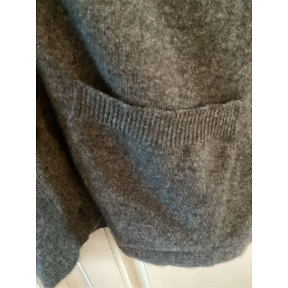 Lands End Womens 100% Cashmere Vest Sz L Gray Pockets - Picture 3 of 6